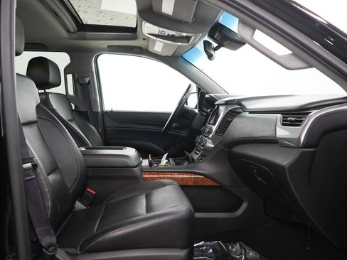 Used 2016 Chevrolet Suburban LTZ AWD/4WD image 11