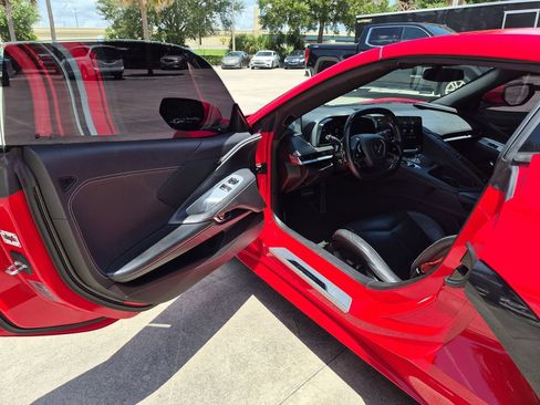 Used 2021 Chevrolet Corvette Stingray Coupe w/ 1LT RWD image 6
