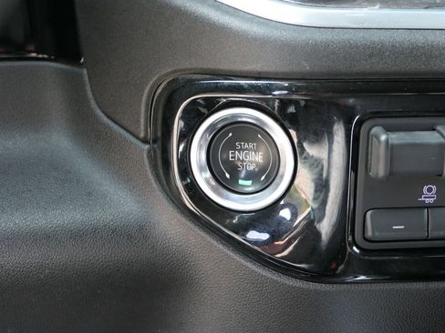 Used 2025 Chevrolet Silverado 1500 LTZ w/ Z71 Off-Road Package image 19