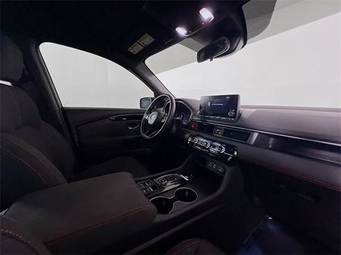 Certified 2025 Honda Pilot Sport image 24