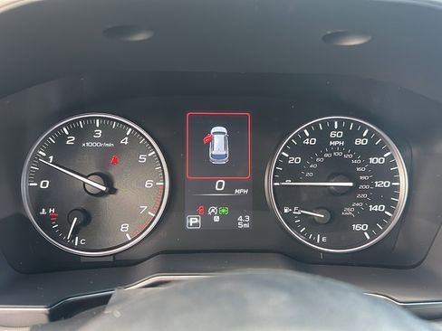 New 2025 Subaru Outback Limited image 12