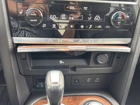 Used 2024 Nissan Armada SL w/ Captain's Chairs Package AWD/4WD image 27