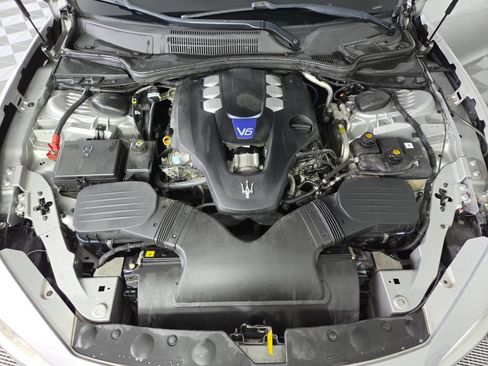 Used 2017 Maserati Ghibli S Q4 AWD/4WD image 34