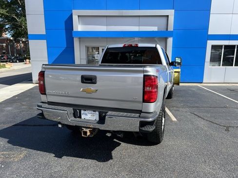 Used 2018 Chevrolet Silverado 2500 LT image 6