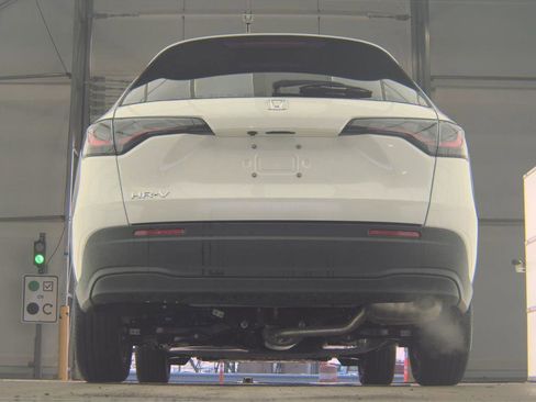 Used 2026 Honda HR-V LX image 6