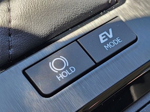 Certified 2025 Lexus ES 300h F Sport w/ Accessory Package (Z1) image 16