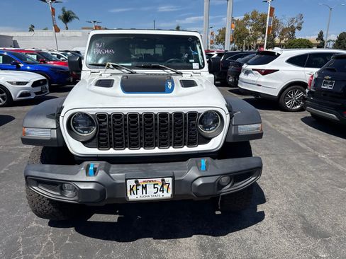 Used 2024 Jeep Wrangler Unlimited Rubicon 4xe AWD/4WD image 4