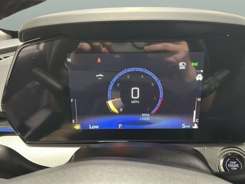 New 2026 Chevrolet Trax LT w/ Driver Confidence Package FWD image 9