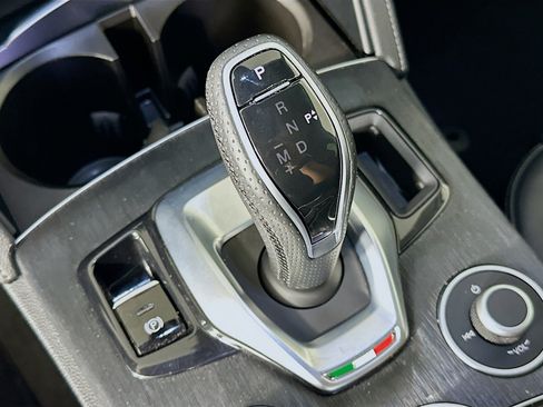 Used 2021 Alfa Romeo Stelvio Sprint w/ Nero Edizione AWD/4WD image 24