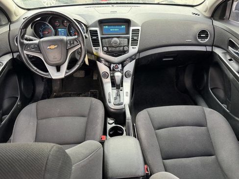 Used 2014 Chevrolet Cruze LT image 6