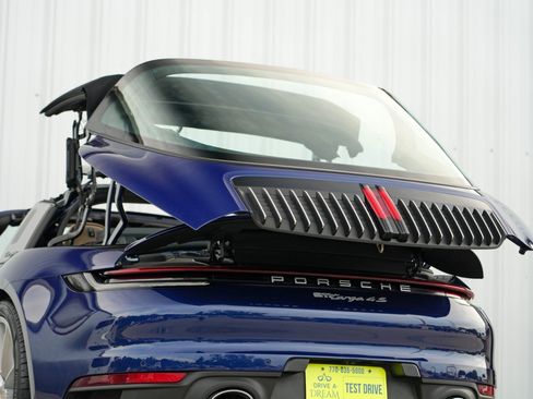 Used 2022 Porsche 911 Targa 4S w/ Premium Package AWD/4WD image 62