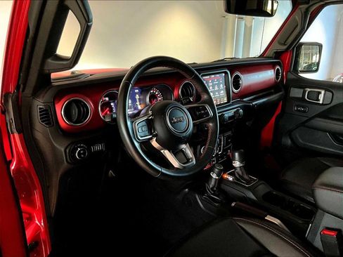 Used 2021 Jeep Gladiator Rubicon AWD/4WD image 7