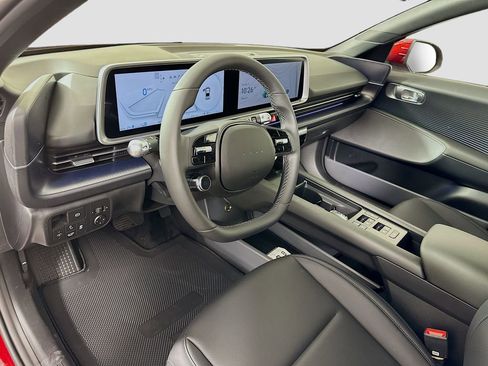 New 2025 Hyundai Ioniq 6 SEL image 9