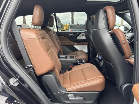 Used 2023 Lincoln Aviator Reserve w/ Equipment Group 201A image 39