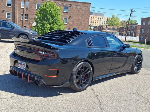 Used 2019 Dodge Charger SRT Hellcat w/ Harman/Kardon Audio Group RWD image 6