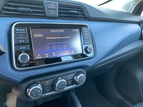 Used 2025 Nissan Versa SV image 17