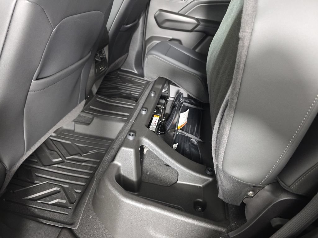 New 2026 Chevrolet Colorado LT w/ LT Convenience Package AWD/4WD image 26