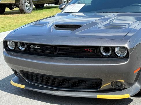 Used 2023 Dodge Challenger R/T Scat Pack w/ Scat Pack Stripe RWD image 9