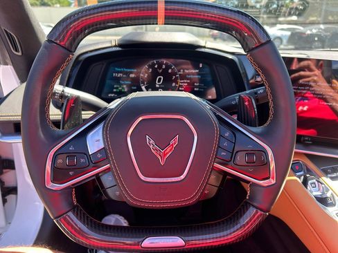 Used 2025 Chevrolet Corvette Z06 RWD image 18