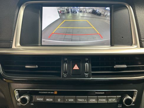 Used 2020 Kia Optima LX FWD image 5