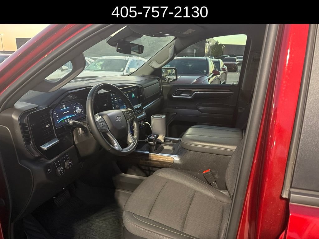 Used 2024 Chevrolet Silverado 1500 RST AWD/4WD image 10