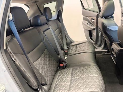 Used 2022 Nissan Murano Platinum w/ Cargo Package image 25