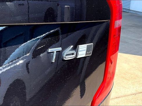 Used 2018 Volvo XC90 T6 Inscription w/ Convenience Package AWD/4WD image 7