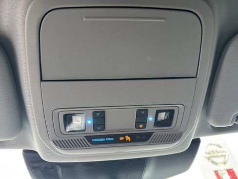 Used 2024 Ford Explorer XLT w/ Equipment Group 202A image 35