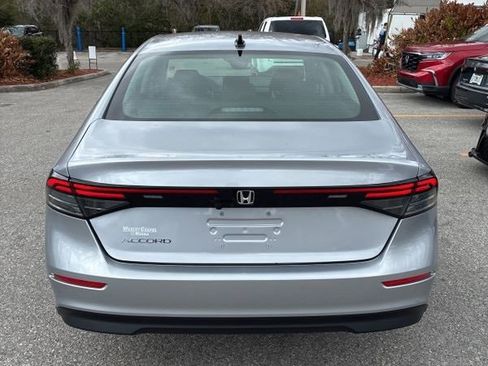 Used 2025 Honda Accord SE image 5