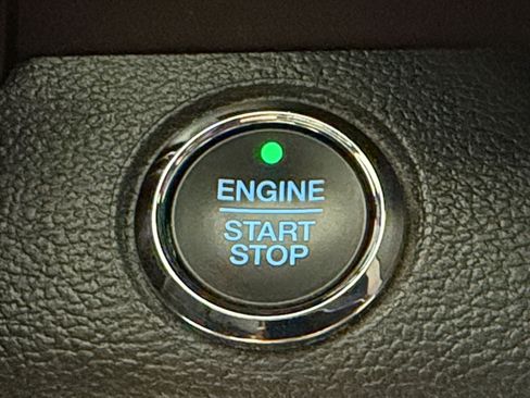 Used 2022 Ford F250 Lariat w/ Lariat Ultimate Package AWD/4WD image 18