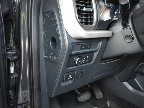 Used 2022 Ford Expedition XLT RWD image 21