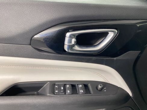 Used 2022 Jeep Compass Limited w/ Sun and Sound Group image 12