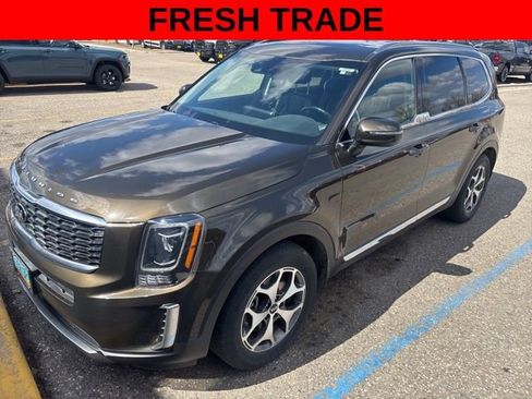 Used 2020 Kia Telluride EX AWD/4WD image 3