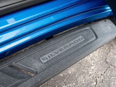 Used 2022 Chevrolet Silverado 1500 LT Trail Boss w/ LT Trail Boss Premium Package image 9