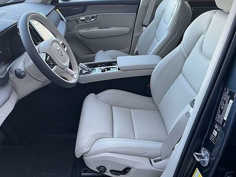 New 2026 Volvo XC90 T8 Ultra w/ Protection Package Premier image 15