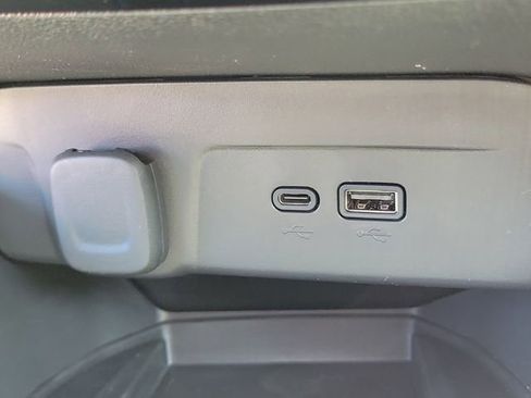 New 2026 Chevrolet Trax ACTIV w/ Sunroof Package FWD image 29