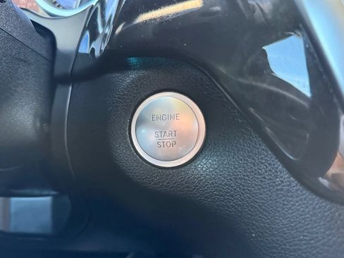 Used 2015 Mercedes-Benz GL 450 4MATIC image 35