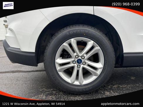Used 2020 Ford Edge SEL FWD image 18