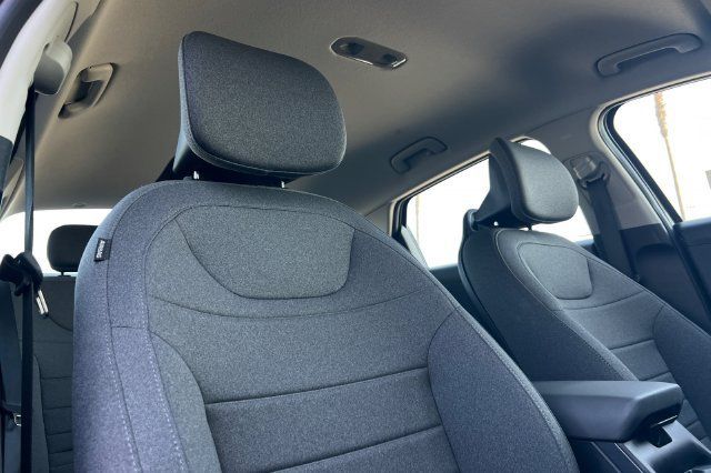 Used 2025 Kia K4 EX FWD image 19