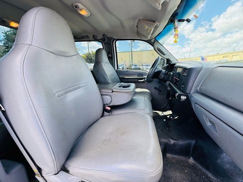 Used 2004 Ford F350 XL image 11