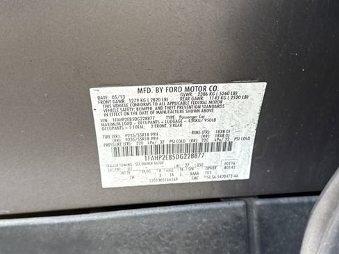 Used 2013 Ford Taurus SEL image 23