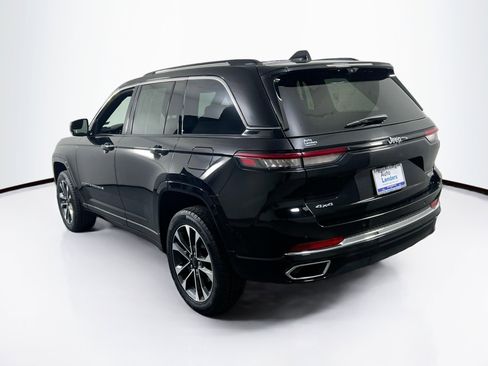 Used 2022 Jeep Grand Cherokee Overland w/ Luxury Tech Group IV image 7
