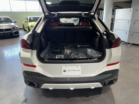 New 2027 BMW X6 xDrive40i w/ Climate Comfort Package AWD/4WD image 12