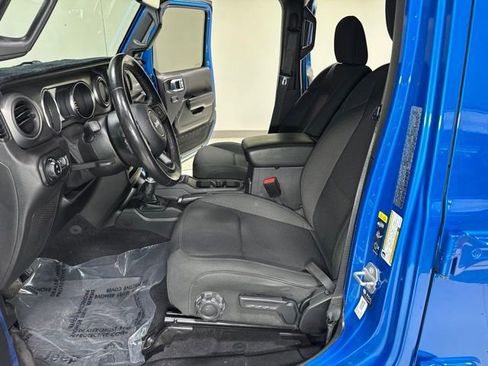 Used 2021 Jeep Gladiator Sport AWD/4WD image 13