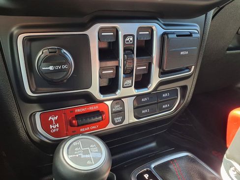 Used 2021 Jeep Wrangler Unlimited Rubicon AWD/4WD image 19