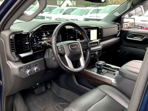Used 2023 GMC Sierra 1500 SLT w/ SLT Convenience Package image 15