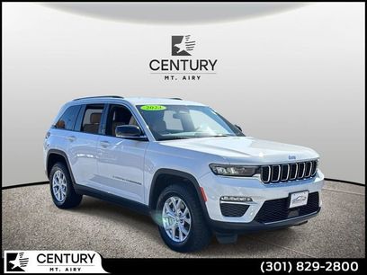 Used 2023 Jeep Grand Cherokee Limited w/ Trailer Tow Prep Group (B)