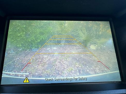 Used 2017 Chevrolet Equinox LT w/ Convenience Package image 33