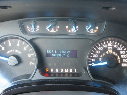 Used 2014 Ford F150 XL w/ Equipment Group 101A Mid image 31