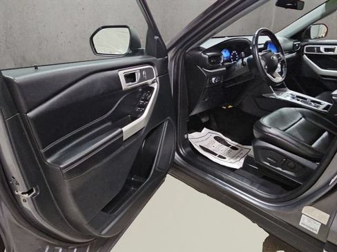 Certified 2022 Ford Explorer XLT AWD/4WD image 11